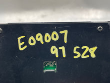 Load image into Gallery viewer, Radio  BMW 528I 1997 - NW7378
