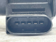 Load image into Gallery viewer, Mass Air Flow Sensor Meter MAF Crossfire 230 SLK C230 C240 C280 C32 98-08 - NW5287
