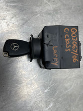 Load image into Gallery viewer, IGNITION SWITCH C230 C240 C280 C320 C350 C55 CLK320 CLK350 04-09 - NW427778
