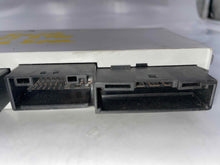 Load image into Gallery viewer, Computer  BMW 745I 2002 - NW30234
