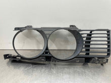 Load image into Gallery viewer, Grille  BMW 535I 1989 - NW98216
