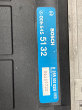 Load image into Gallery viewer, Computer  MERCEDES 300SL 1990 - NW36137
