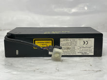 Load image into Gallery viewer, CD CHANGER Range Rover Discovery 99 00 01 02 03 04 - NW139400
