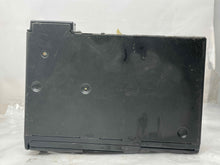 Load image into Gallery viewer, CD CHANGER Saab 9-3 9-5 99 00 01 02 03 04 05 - NW139475
