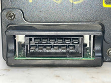 Load image into Gallery viewer, CD CHANGER Saab 9-3 9-5 99 00 01 02 03 04 05 - NW139475
