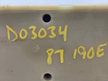 Load image into Gallery viewer, Vacuum Pump  MERCEDES 190 1987 - NW189243
