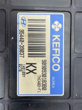 Load image into Gallery viewer, Transmission Computer Hyundai Sonata 2005 05 - NW32305
