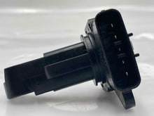 Load image into Gallery viewer, Mass Air Flow Sensor Meter MAF ES300 ES330 GS300 GS430 GS450H  00-14 - NW5622
