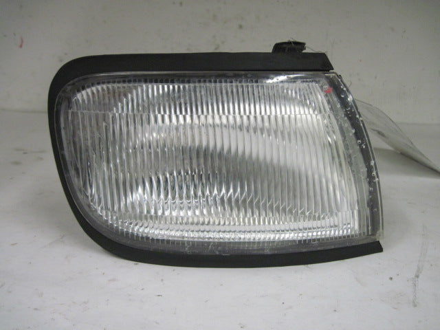 PARKLAMP Nissan Maxima 1995 95 1996 96 Right - 429746