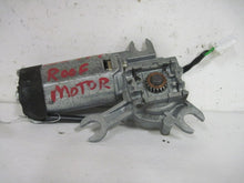 Load image into Gallery viewer, SUN ROOF MOTOR 2001 01 Jaguar XJ8 - 434185
