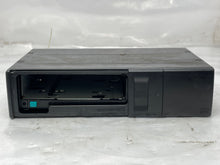 Load image into Gallery viewer, CD CHANGER Range Rover Discovery 99 00 01 02 03 04 - NW139333
