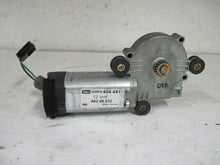 Load image into Gallery viewer, SUNROOF MOTOR Volvo V70 2001 01 - 442250
