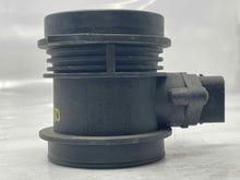 Load image into Gallery viewer, Mass Air Flow Sensor Meter MAF Crossfire 230 SLK C230 C240 C280 C32 98-08 - NW5273
