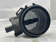 Load image into Gallery viewer, Mass Air Flow Sensor Meter MAF Crossfire 230 SLK C230 C240 C280 C32 98-08 - NW5273
