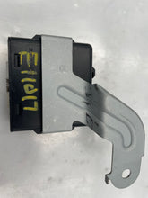 Load image into Gallery viewer, HEADLAMP CONTROL COMPUTER Prius 2004 04 05 06 - NW38232
