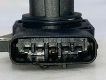 Load image into Gallery viewer, Mass Air Flow Sensor Meter MAF C30 Pickup C70 S40 S60 S80 V40 04-14 - NW5717
