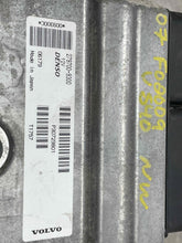 Load image into Gallery viewer, ECU ECM COMPUTER Volvo V40 S40 C30 2007 07 2008 08 2009 09 2010 10 - NW63012
