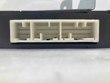 Load image into Gallery viewer, Transmission computer Saab 9-2X 2005 05 - NW37509
