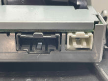 Load image into Gallery viewer, RADIO LCD SCREEN Mazda 3 2004 04 2005 05 - NW486592
