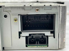 Load image into Gallery viewer, Radio Jaguar XJ8 2004 04 2005 05 2006 06 2007 07 AM FM CD - NW137938
