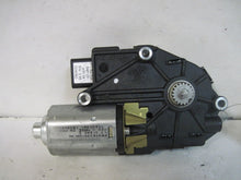 Load image into Gallery viewer, ROOF MOTOR Jaguar X Type 2004 04 - 477914
