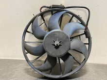 Load image into Gallery viewer, RADIATOR FAN ASSEMBLY 630CSI L6 M5 M6 68 - 88 - NW63752
