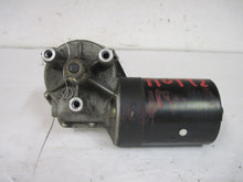 Load image into Gallery viewer, WIPER MOTOR Beetle Eurovan 2003 03 04 05 06 07 08 09 10 - 481124
