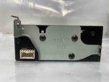 Load image into Gallery viewer, Radio  INFINITI Q45 2002 - NW137150
