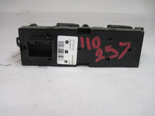 Load image into Gallery viewer, WINDOW SWITCH Volkswagen Passat 1999 99 - 486625
