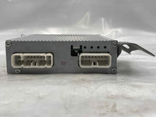 Load image into Gallery viewer, RADIO AMPLIFIER Toyota Highlander 2006 06 2007 07 - NW140005
