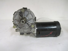 Load image into Gallery viewer, WIPER MOTOR CLK320 E300 E320 1998 98 99 00 01 02 03 - 491942
