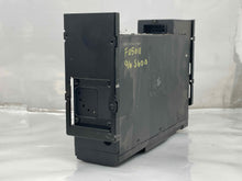 Load image into Gallery viewer, CD CHANGER C230 C280 C43 E300D E320 94 95 96 97 98 99 - NW139010

