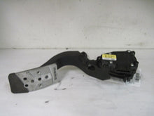 Load image into Gallery viewer, ELECTRONIC PEDAL ASSEMBLY Audi S4 2005 05 - 503086
