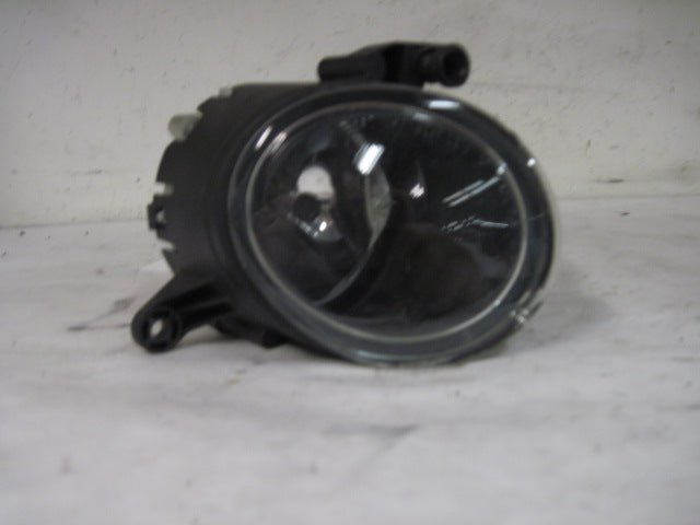 Fog Light Audi A4 S4 2003 03 2004 04 2005 05 06 Right - 503320