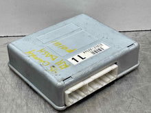 Load image into Gallery viewer, ABS COMPUTER CAMRY ES300 1992 92 1993 93 1994 94 95 96 - NW38047
