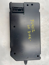 Load image into Gallery viewer, BODY CONTROL MODULE Discovery 2000 00 2001 01 - NW36896
