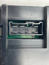 Load image into Gallery viewer, BODY CONTROL MODULE Discovery 2000 00 2001 01 - NW36896
