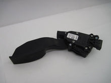 Load image into Gallery viewer, ELECTRONIC PEDAL ASSEMBLY Nissan Maxima 2005 05 - 507826
