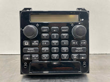 Load image into Gallery viewer, Info-Gps Screen Jaguar XJ8 2005 - NW105436
