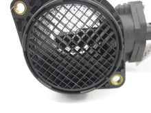 Load image into Gallery viewer, Mass Air Flow Sensor Meter MAF A4 TT Beetle Golf Golf Cabriolet 00-07 - 50865
