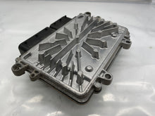 Load image into Gallery viewer, ECU ECM COMPUTER Volvo C30 V40 V70 2006 06 2007 07 08 - NW63014
