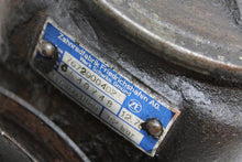 Load image into Gallery viewer, POWER STEERING PUMP Mercedes 280SE 500SEC 74 75 79 - 91 - 515857
