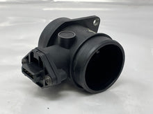 Load image into Gallery viewer, Mass Air Flow Sensor Meter MAF Golf Golf Cabriolet Jetta Passat 93-97 - NW5647
