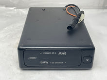 Load image into Gallery viewer, CD CHANGER BMW 740i 750i 1993 93 1994 94 95 96 97 98 - NW136630
