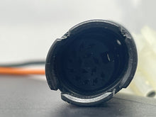 Load image into Gallery viewer, CD CHANGER BMW 740i 750i 1993 93 1994 94 95 96 97 98 - NW136630

