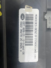 Load image into Gallery viewer, Vacuum Pump  MERCEDES C-CLASS 2000 - NW189201
