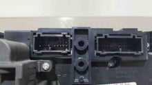 Load image into Gallery viewer, TEMPERATURE CONTROLS Volvo S80 2006 06 - NW101705
