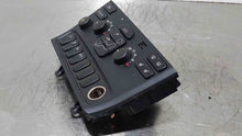 Load image into Gallery viewer, TEMPERATURE CONTROLS Volvo S80 2006 06 - NW101705
