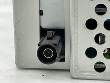 Load image into Gallery viewer, Radio Jaguar XJ8 2004 04 2005 05 2006 06 2007 07 AM FM CD - NW137907
