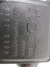 Load image into Gallery viewer, THROTTLE BODY Elantra Tiburon 96 97 98 99 00 01 Manual - 525373
